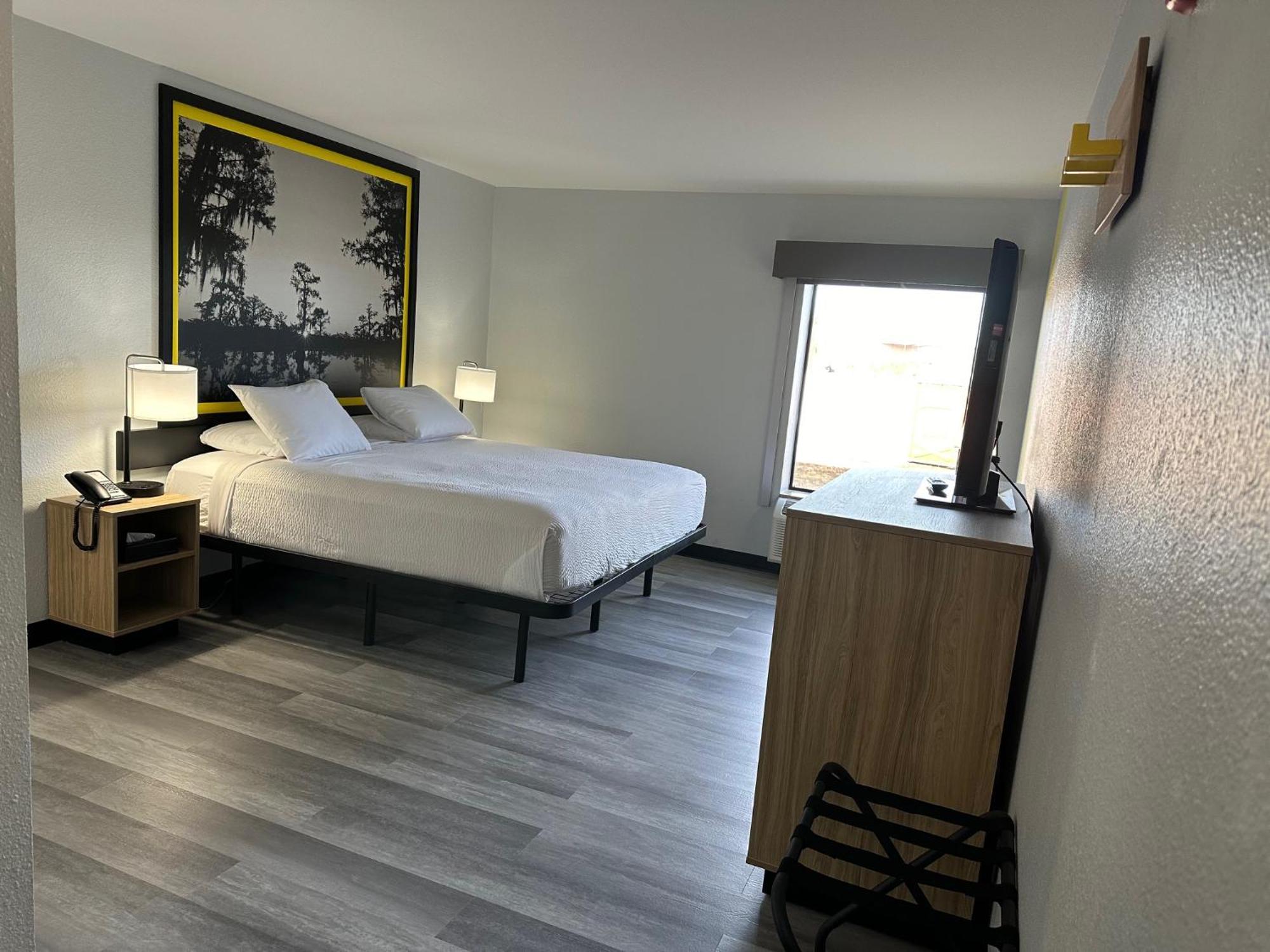 Super 8 By Wyndham Alexandria La Ξενοδοχείο Εξωτερικό φωτογραφία