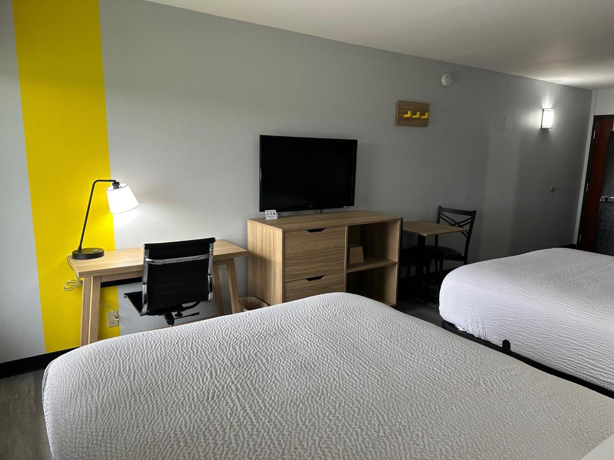 Super 8 By Wyndham Alexandria La Ξενοδοχείο Εξωτερικό φωτογραφία